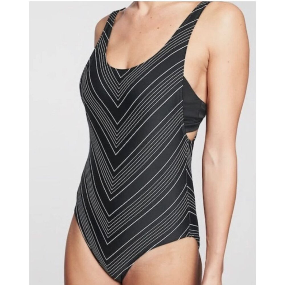 Athleta Chevron Striped One Piece Swimsuit Black/White Size 36D/DD